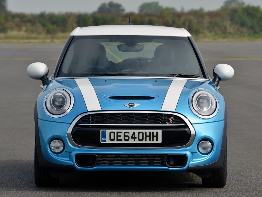  Mini Cooper SD 5-Door 2014 года  (UK) (фото 4 из 35)